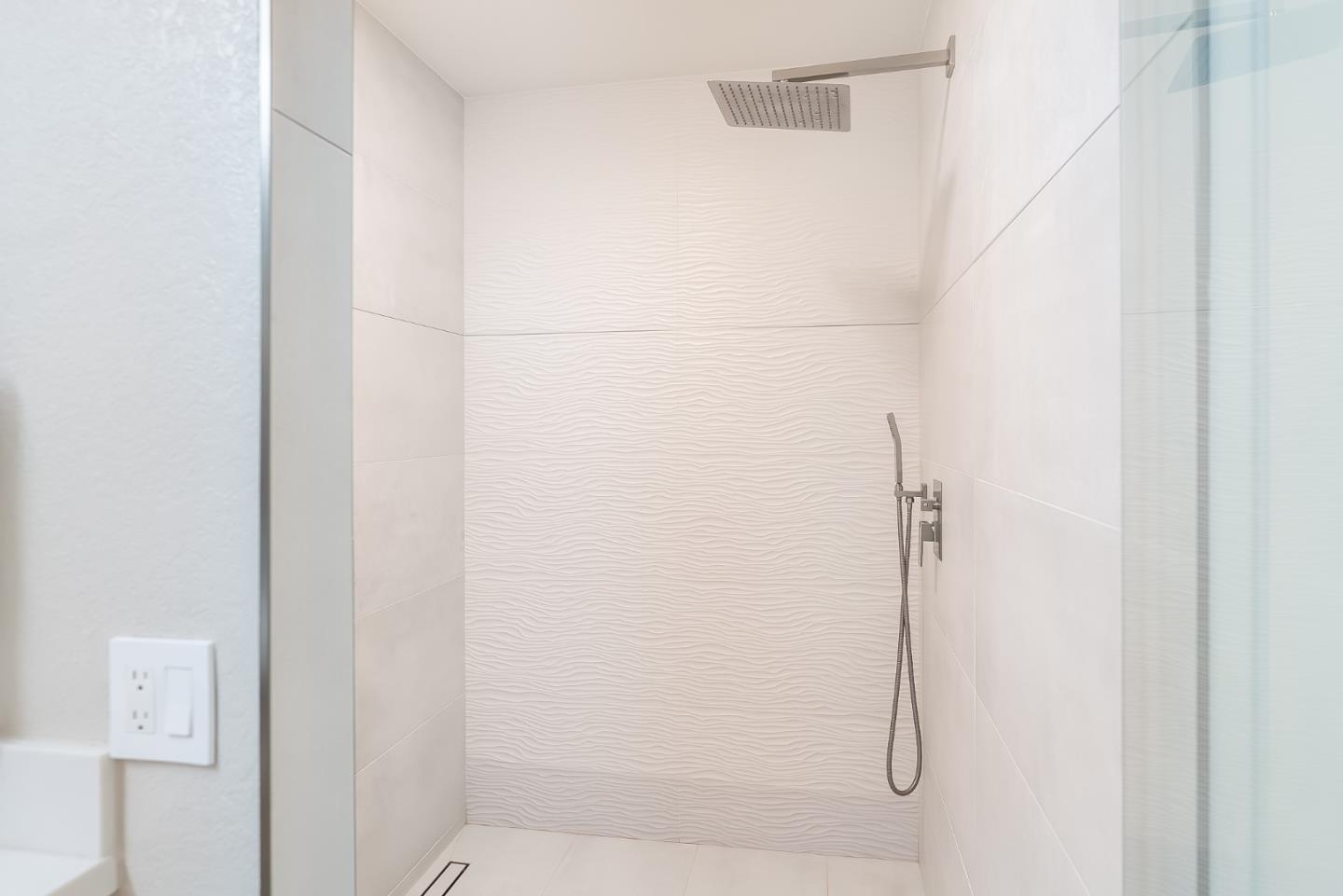 Detail Gallery Image 12 of 47 For 7133 via Solana, San Jose,  CA 95135 - 3 Beds | 2 Baths