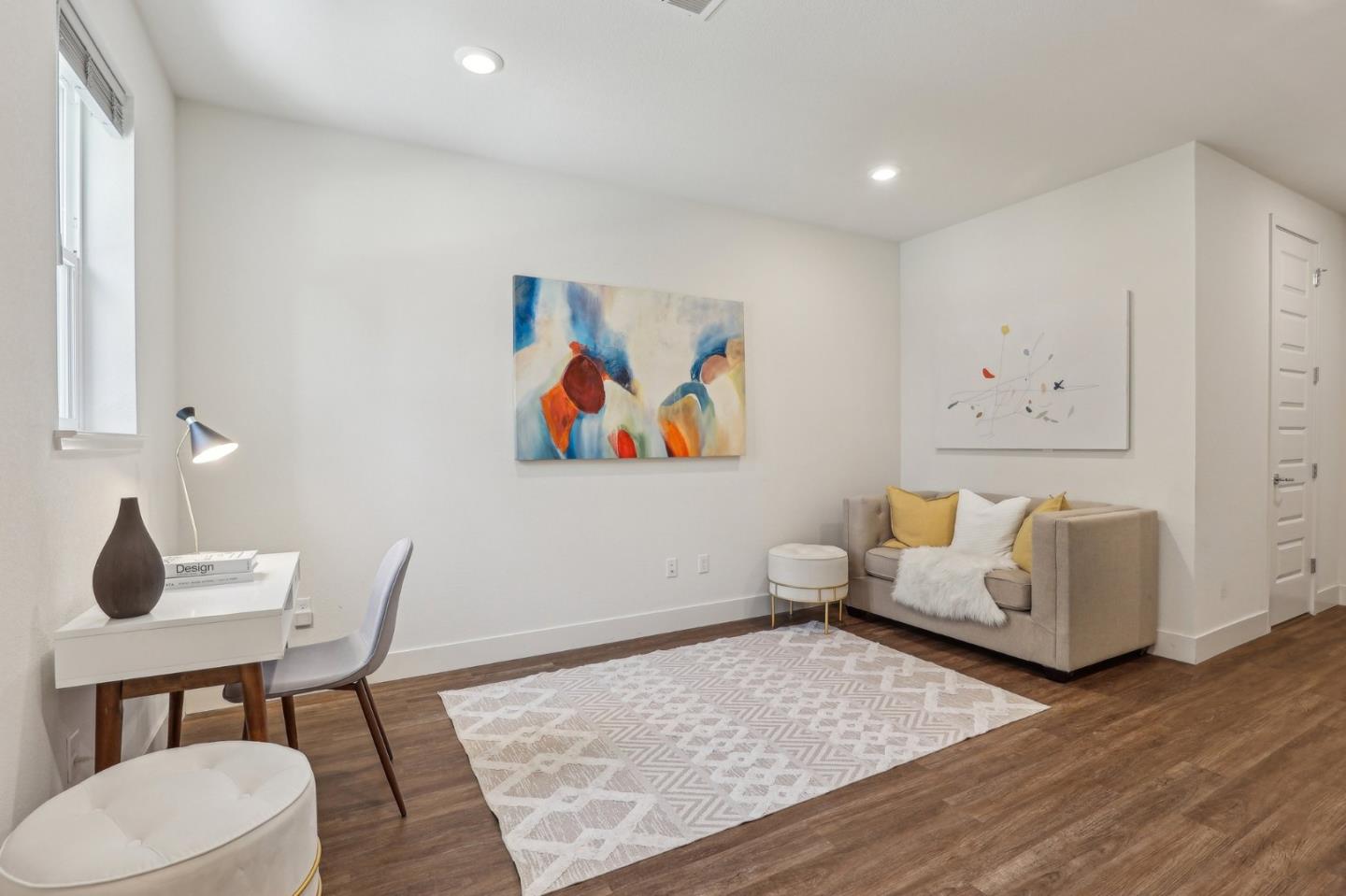 Detail Gallery Image 5 of 34 For 1400 Civic Center Dr #3,  Santa Clara,  CA 95050 - 3 Beds | 3/1 Baths