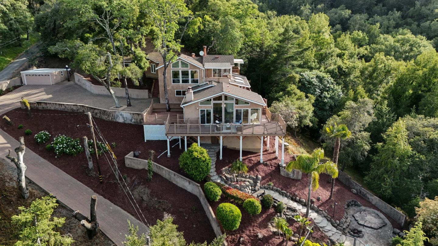 Detail Gallery Image 1 of 48 For 18800 Withey Rd, Monte Sereno,  CA 95030 - 4 Beds | 2/1 Baths