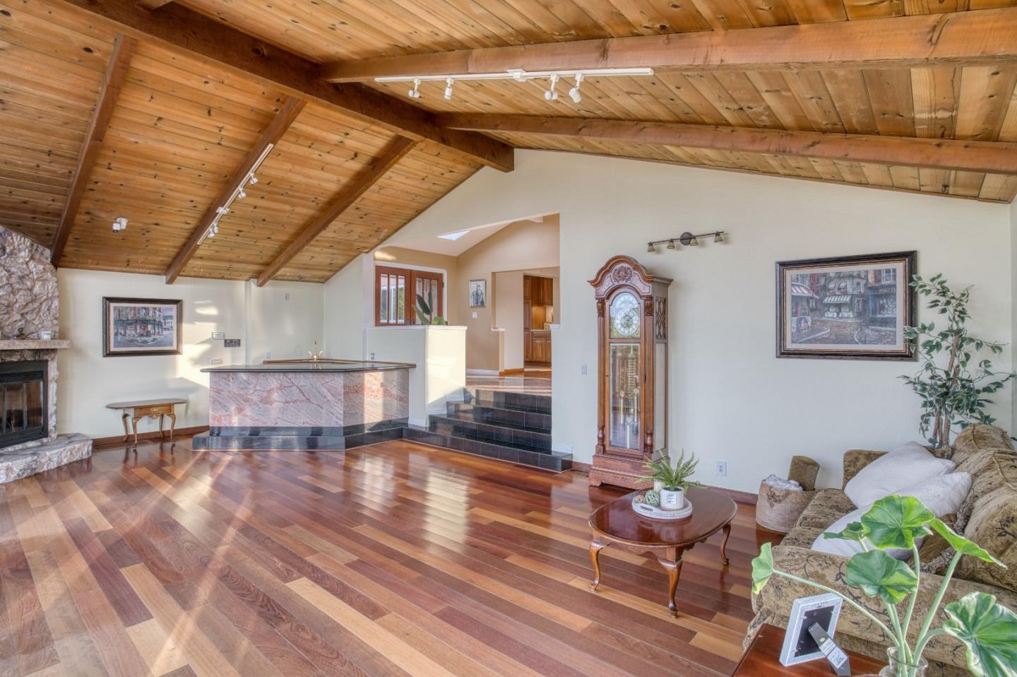 Detail Gallery Image 10 of 48 For 18800 Withey Rd, Monte Sereno,  CA 95030 - 4 Beds | 2/1 Baths