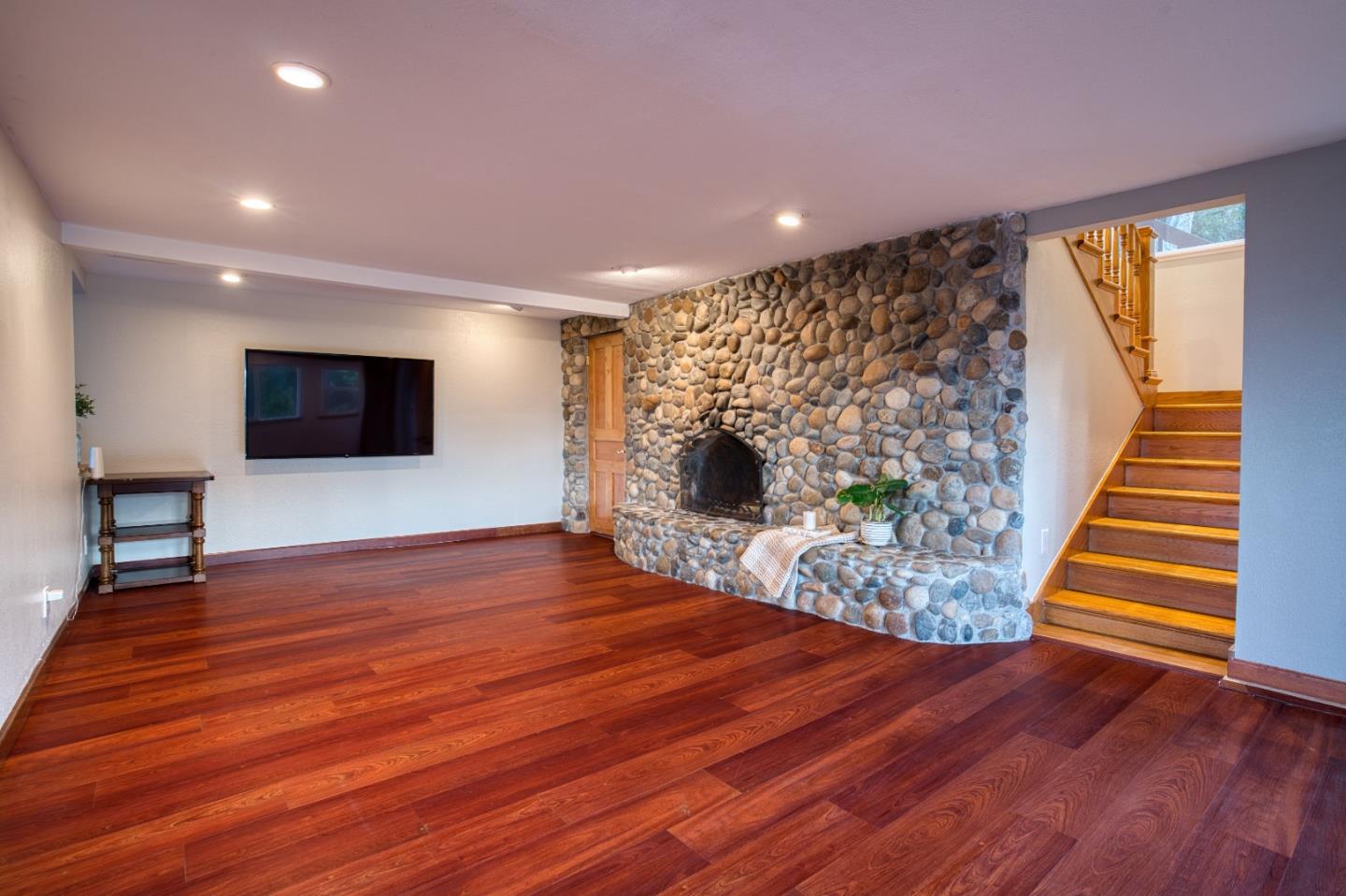 Detail Gallery Image 21 of 48 For 18800 Withey Rd, Monte Sereno,  CA 95030 - 4 Beds | 2/1 Baths