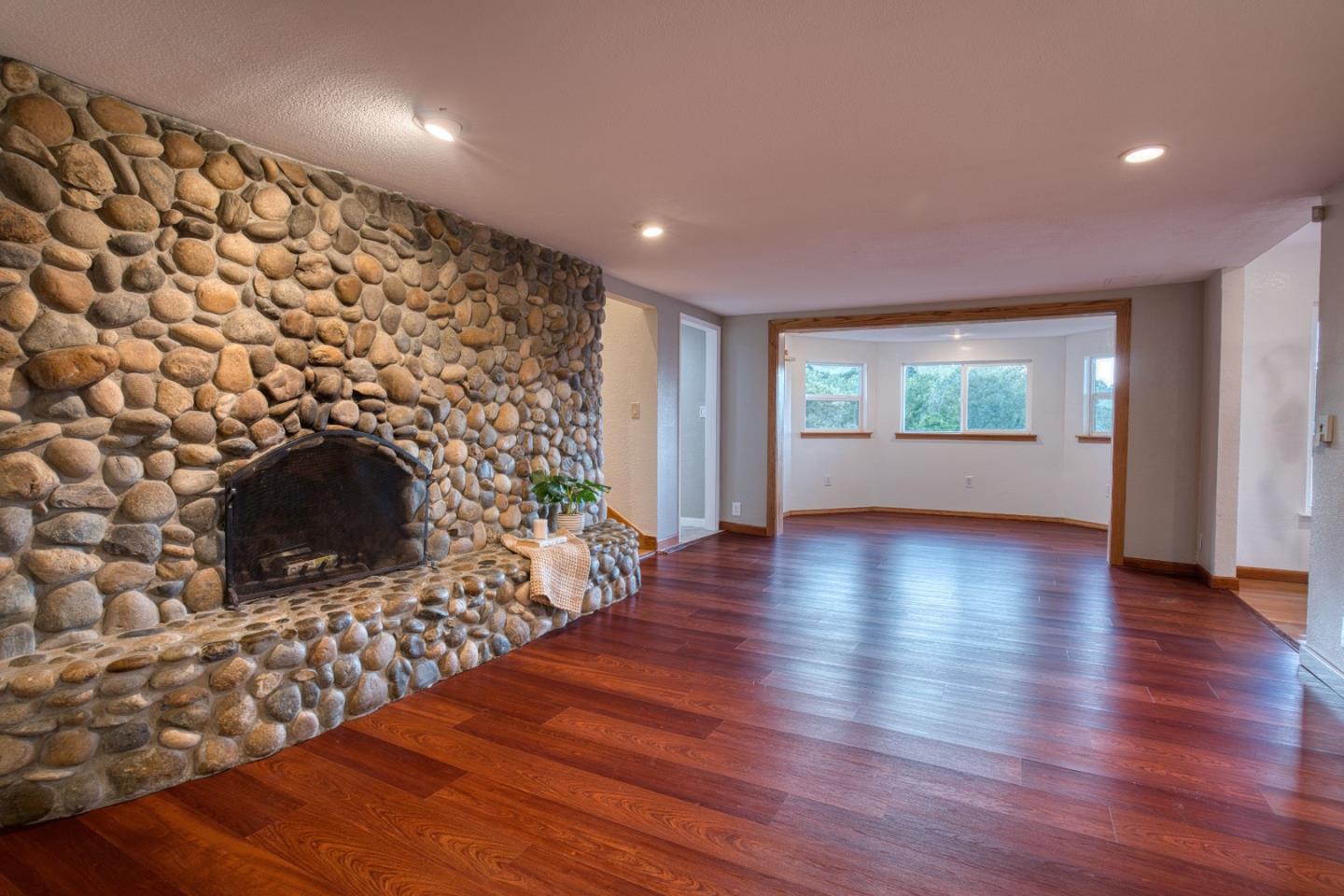 Detail Gallery Image 22 of 48 For 18800 Withey Rd, Monte Sereno,  CA 95030 - 4 Beds | 2/1 Baths