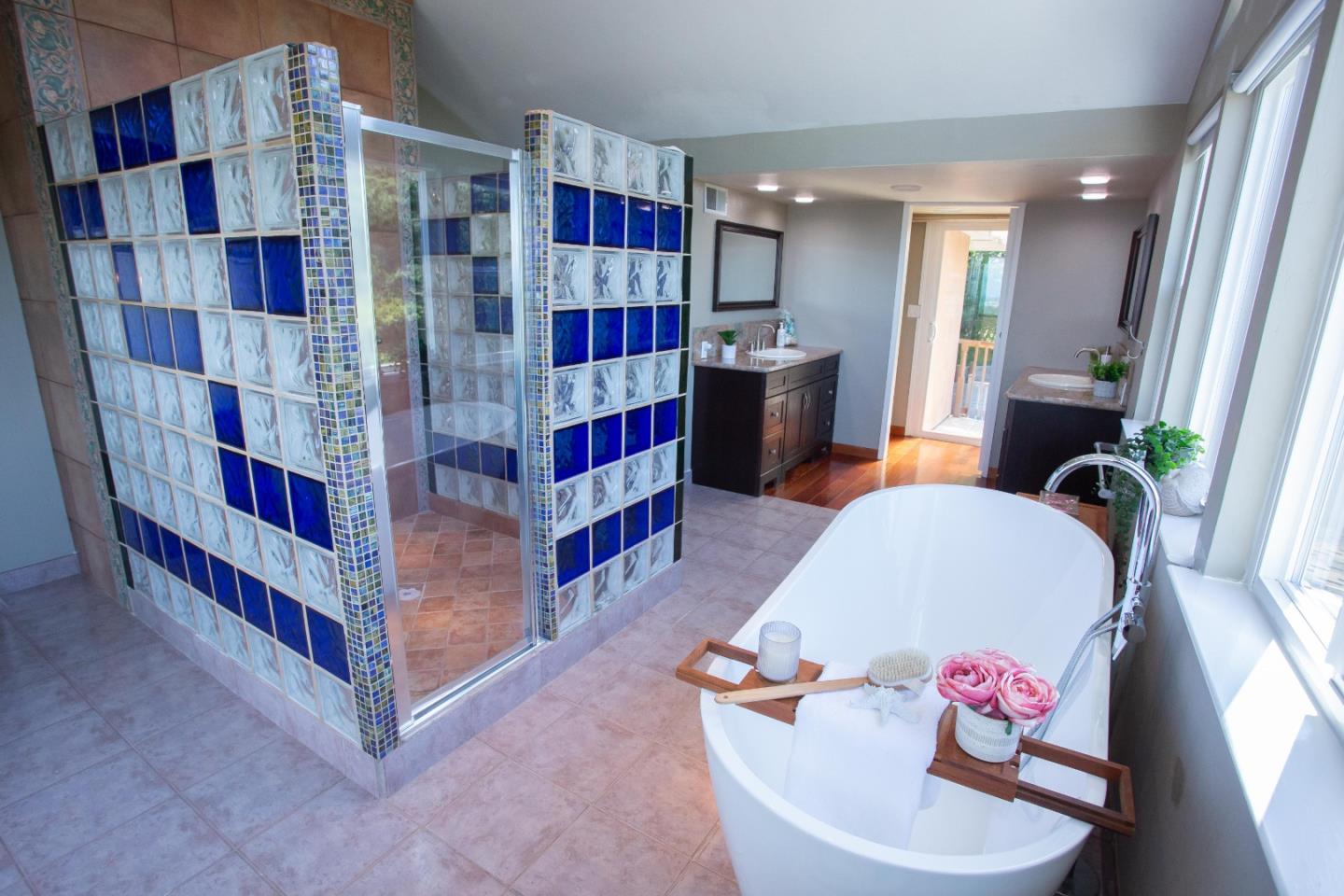 Detail Gallery Image 28 of 48 For 18800 Withey Rd, Monte Sereno,  CA 95030 - 4 Beds | 2/1 Baths