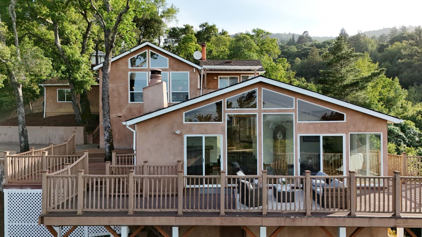 Detail Gallery Image 4 of 48 For 18800 Withey Rd, Monte Sereno,  CA 95030 - 4 Beds | 2/1 Baths