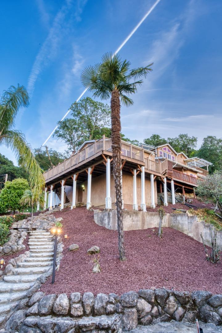 Detail Gallery Image 41 of 48 For 18800 Withey Rd, Monte Sereno,  CA 95030 - 4 Beds | 2/1 Baths