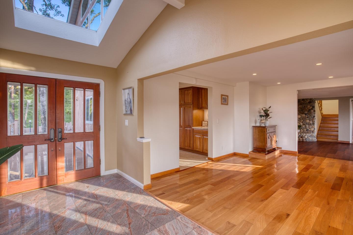 Detail Gallery Image 6 of 48 For 18800 Withey Rd, Monte Sereno,  CA 95030 - 4 Beds | 2/1 Baths