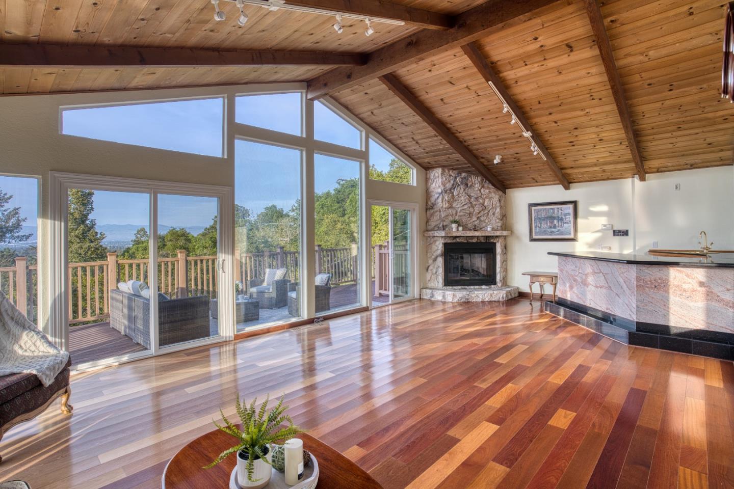 Detail Gallery Image 7 of 48 For 18800 Withey Rd, Monte Sereno,  CA 95030 - 4 Beds | 2/1 Baths