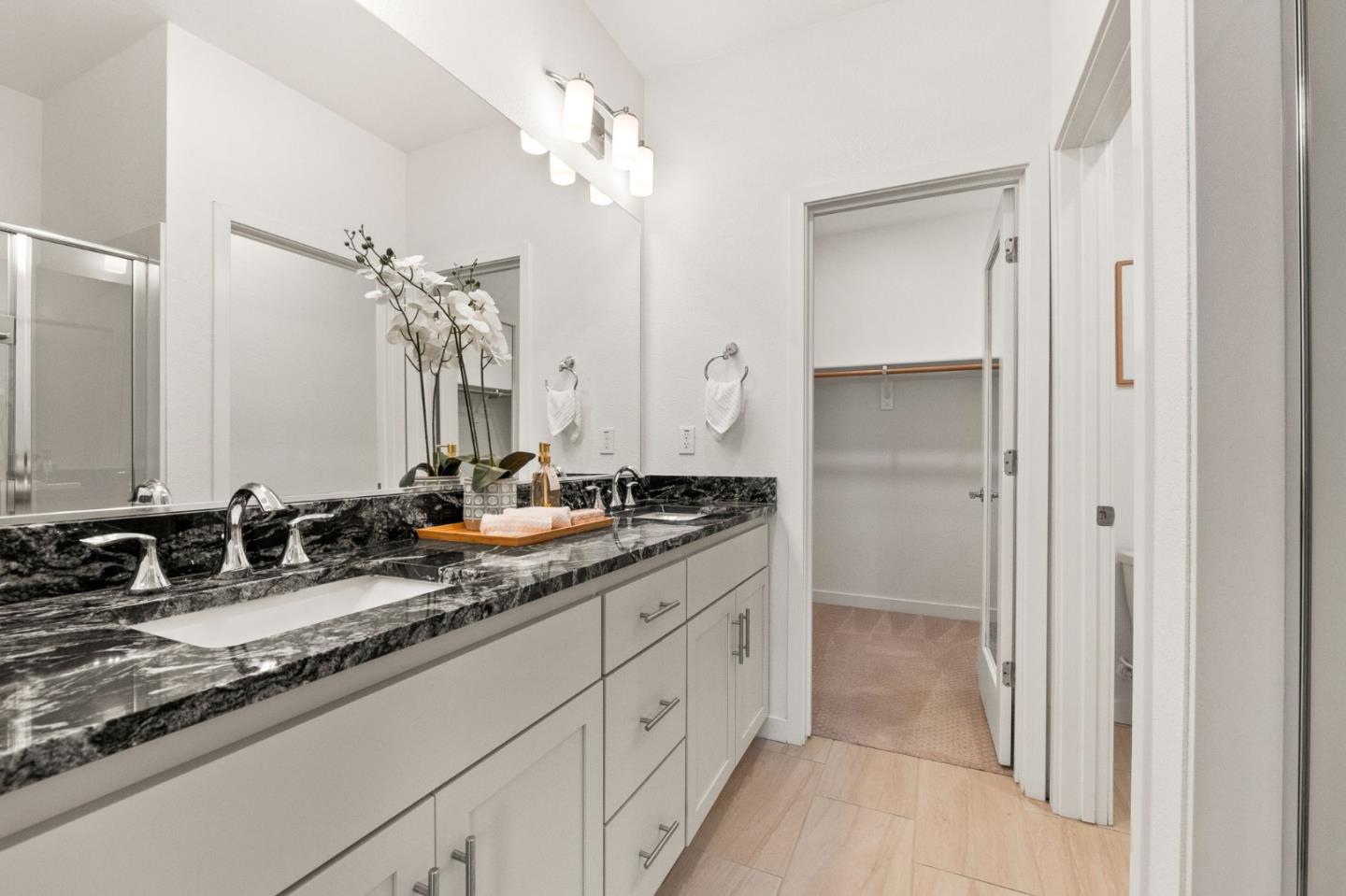 Detail Gallery Image 10 of 20 For 111 Orbit Way, Mountain View,  CA 94043 - 4 Beds | 3/1 Baths