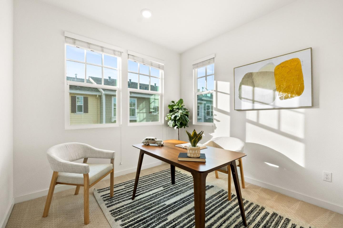 Detail Gallery Image 15 of 20 For 111 Orbit Way, Mountain View,  CA 94043 - 4 Beds | 3/1 Baths