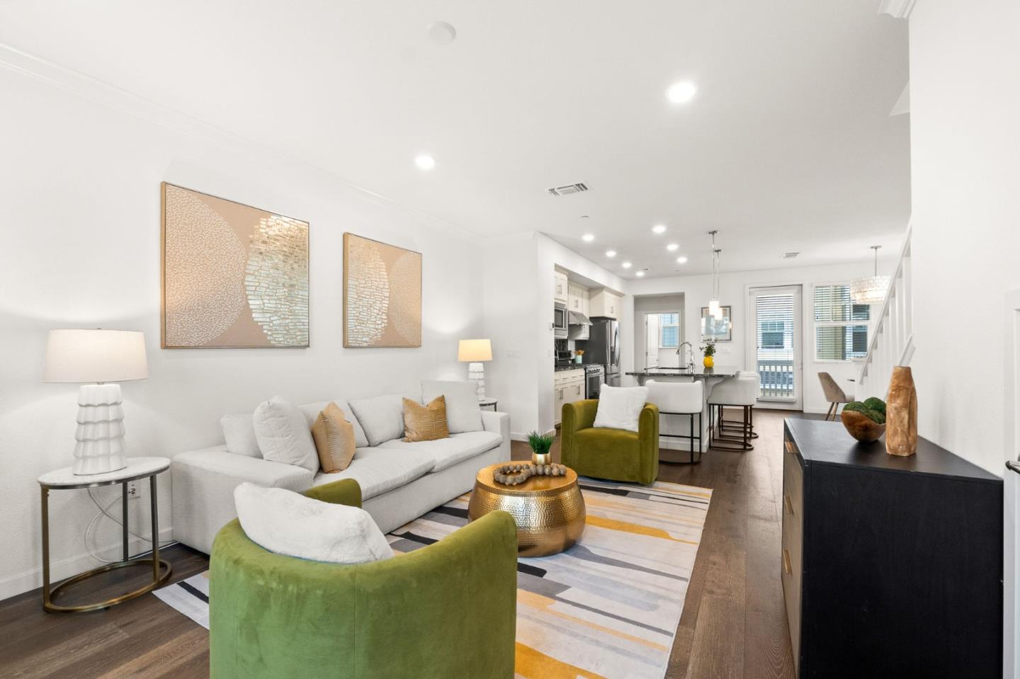 Detail Gallery Image 4 of 20 For 111 Orbit Way, Mountain View,  CA 94043 - 4 Beds | 3/1 Baths