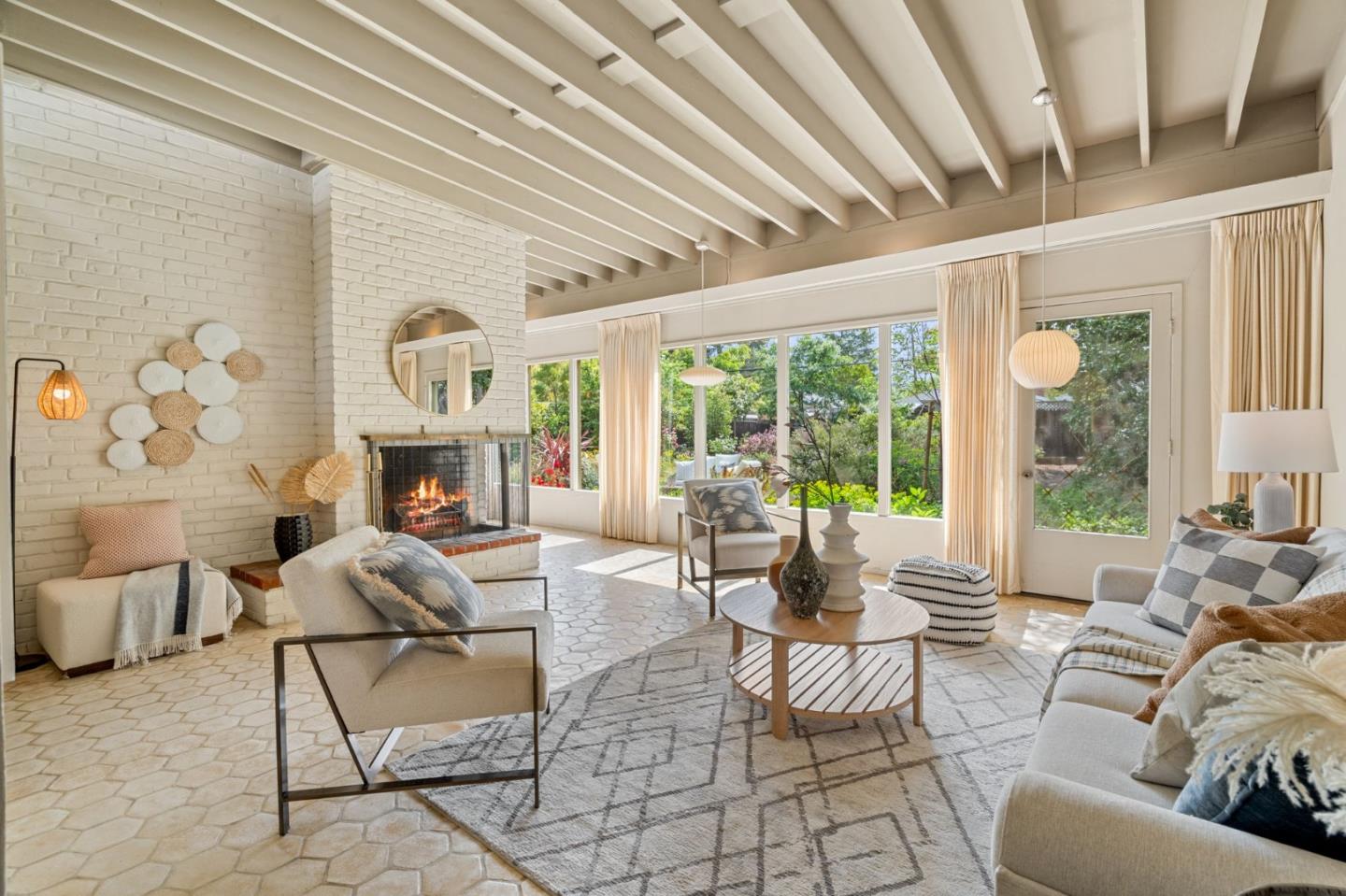 Detail Gallery Image 1 of 37 For 751 Florales Dr, Palo Alto,  CA 94306 - 2 Beds | 1 Baths
