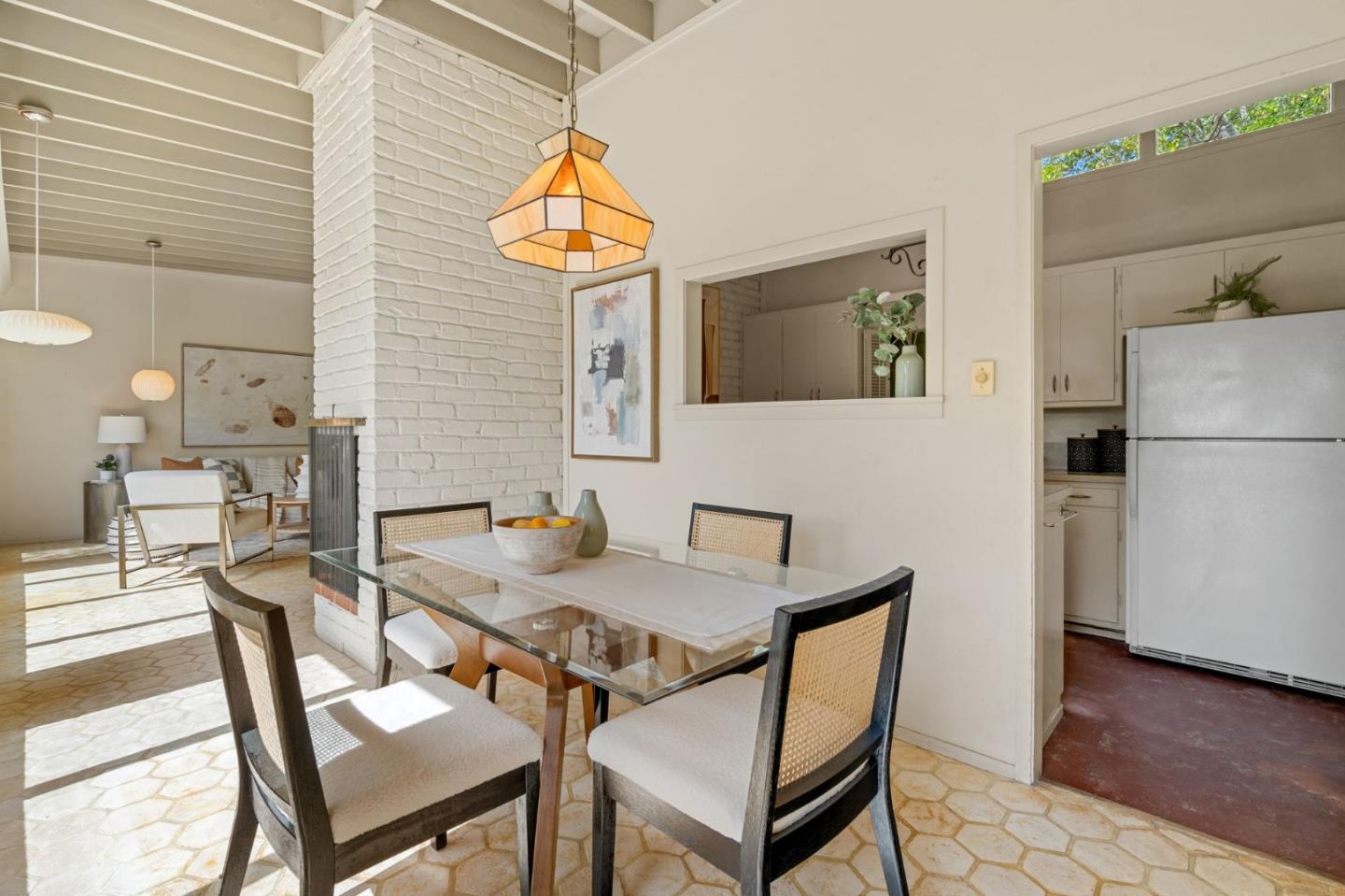 Detail Gallery Image 10 of 37 For 751 Florales Dr, Palo Alto,  CA 94306 - 2 Beds | 1 Baths