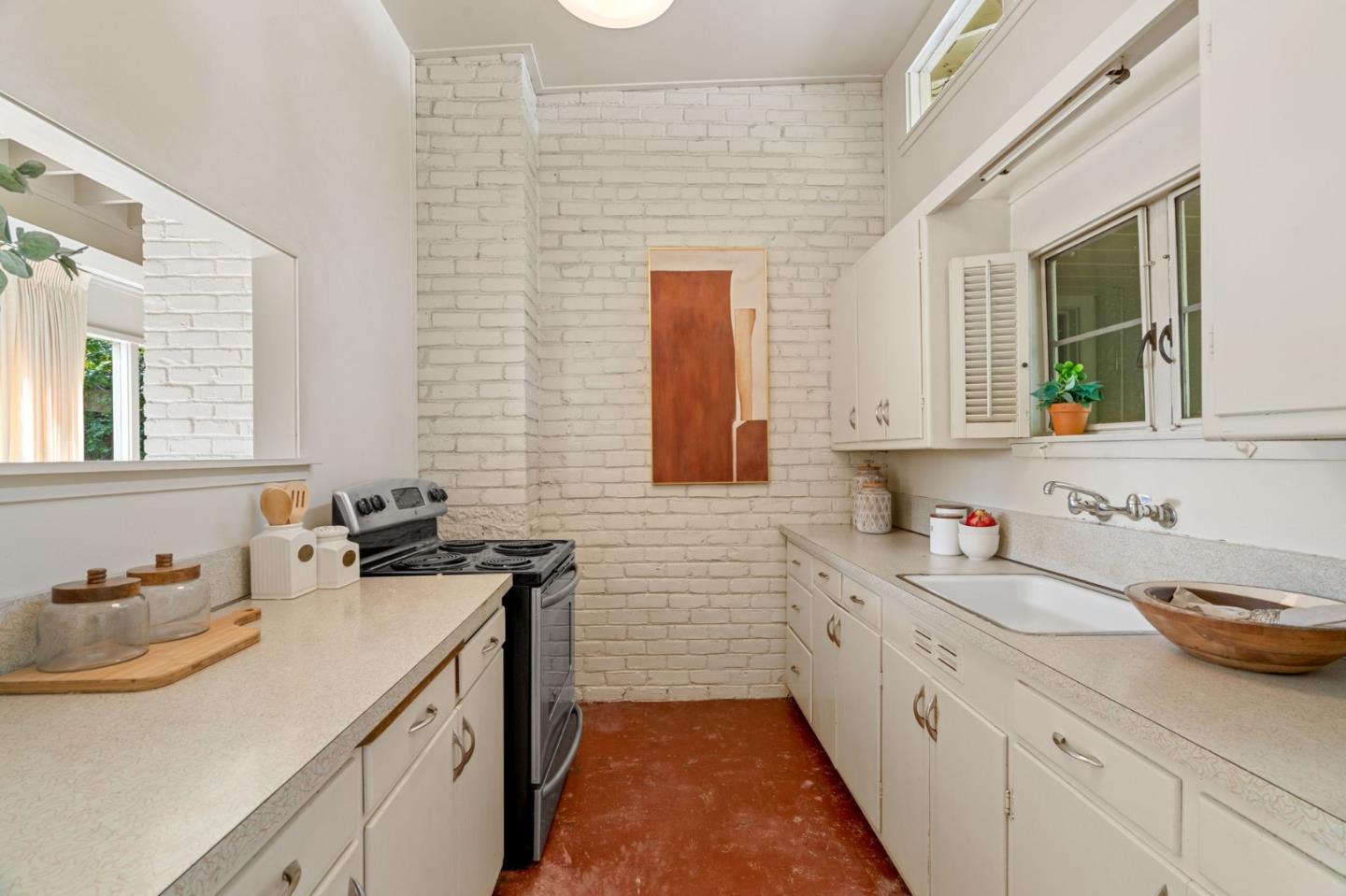 Detail Gallery Image 14 of 37 For 751 Florales Dr, Palo Alto,  CA 94306 - 2 Beds | 1 Baths