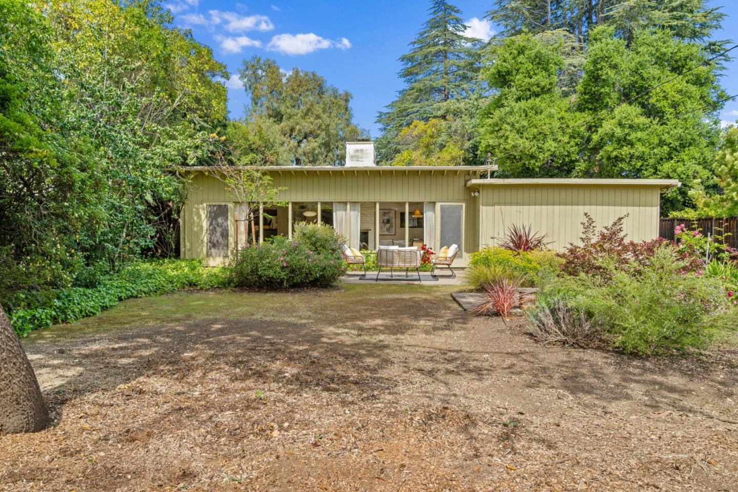 Detail Gallery Image 21 of 37 For 751 Florales Dr, Palo Alto,  CA 94306 - 2 Beds | 1 Baths