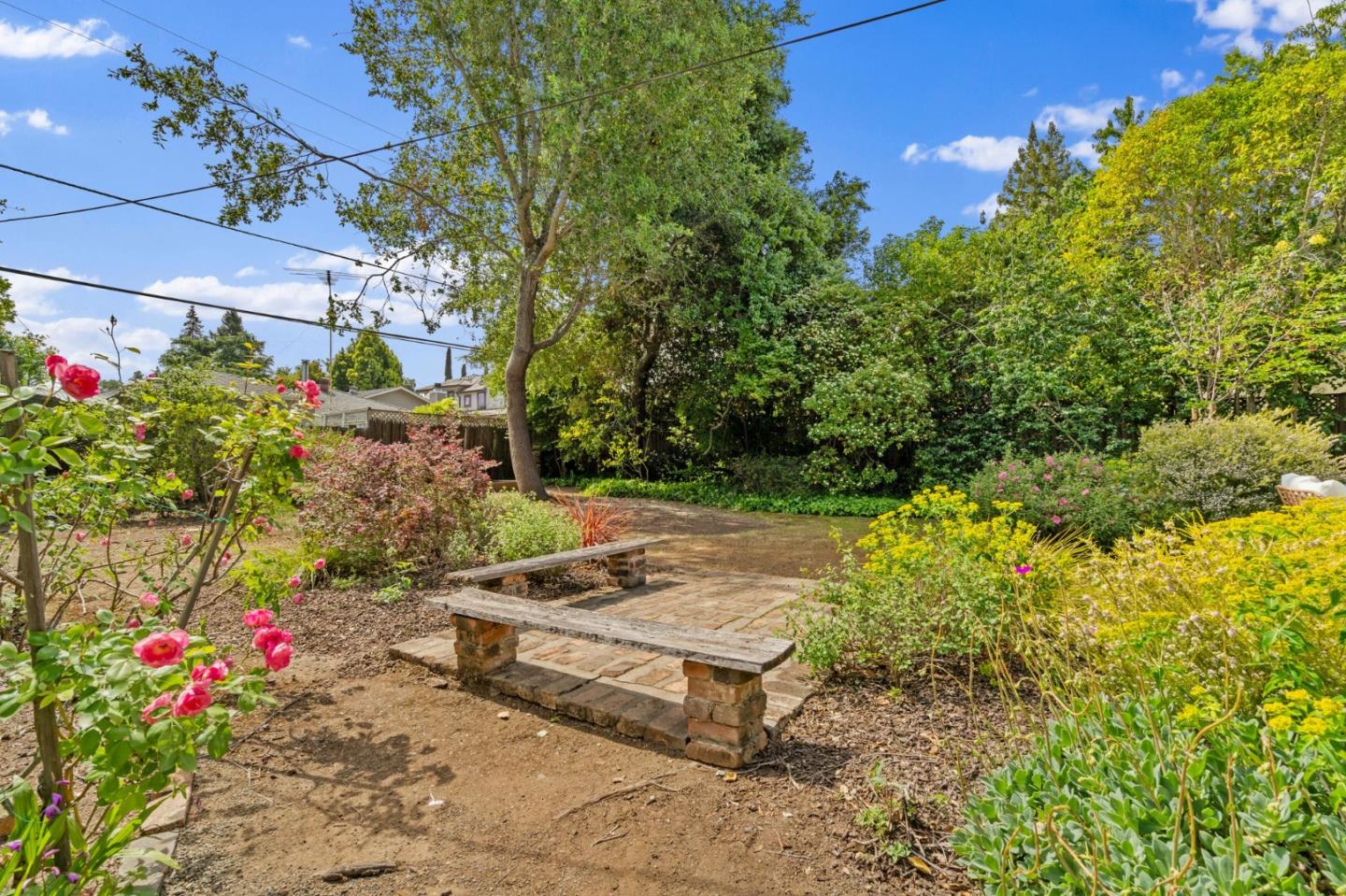 Detail Gallery Image 26 of 37 For 751 Florales Dr, Palo Alto,  CA 94306 - 2 Beds | 1 Baths