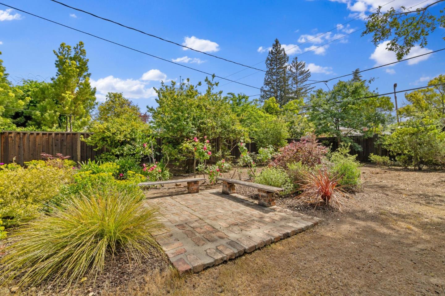 Detail Gallery Image 29 of 37 For 751 Florales Dr, Palo Alto,  CA 94306 - 2 Beds | 1 Baths