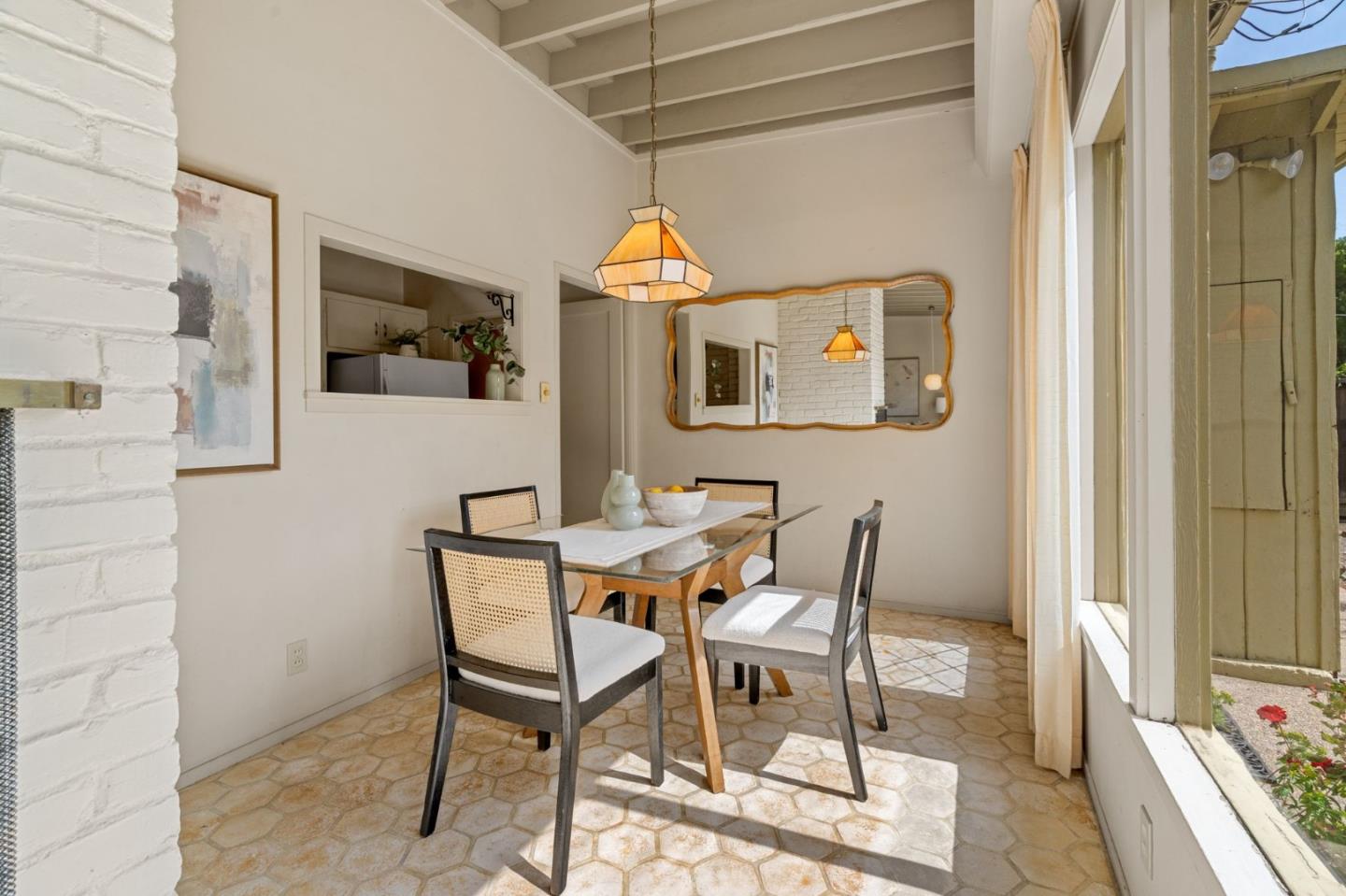 Detail Gallery Image 8 of 37 For 751 Florales Dr, Palo Alto,  CA 94306 - 2 Beds | 1 Baths