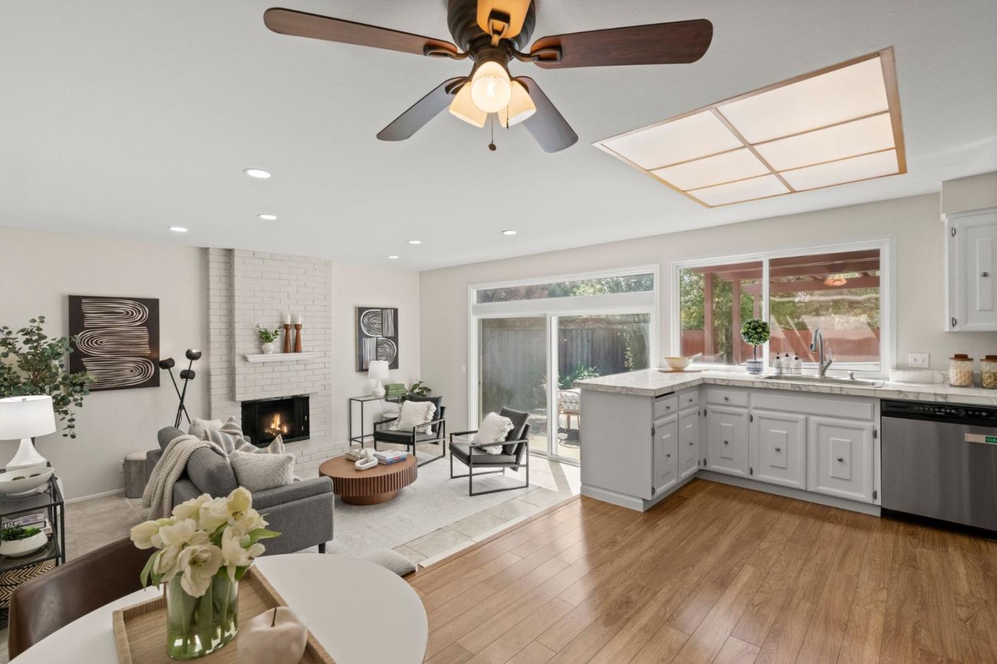 Detail Gallery Image 11 of 53 For 980 Haddock St, Foster City,  CA 94404 - 4 Beds | 2 Baths