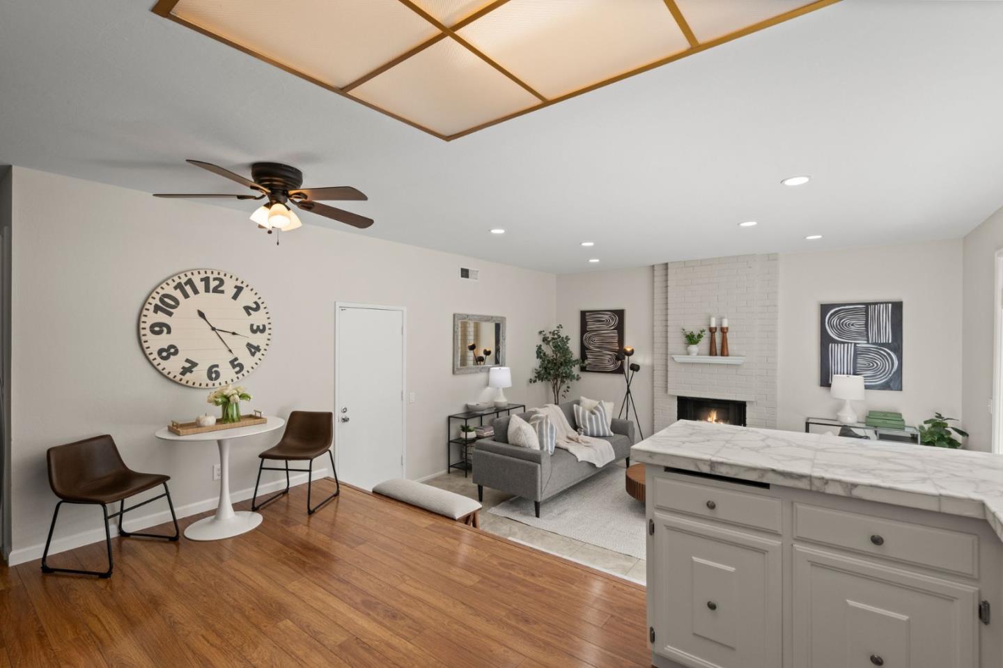 Detail Gallery Image 14 of 53 For 980 Haddock St, Foster City,  CA 94404 - 4 Beds | 2 Baths