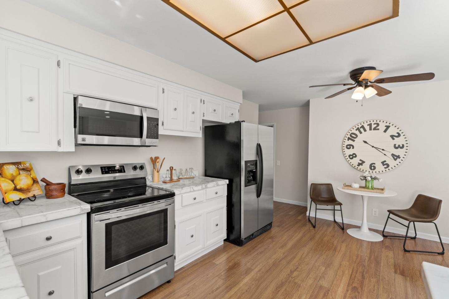 Detail Gallery Image 15 of 53 For 980 Haddock St, Foster City,  CA 94404 - 4 Beds | 2 Baths