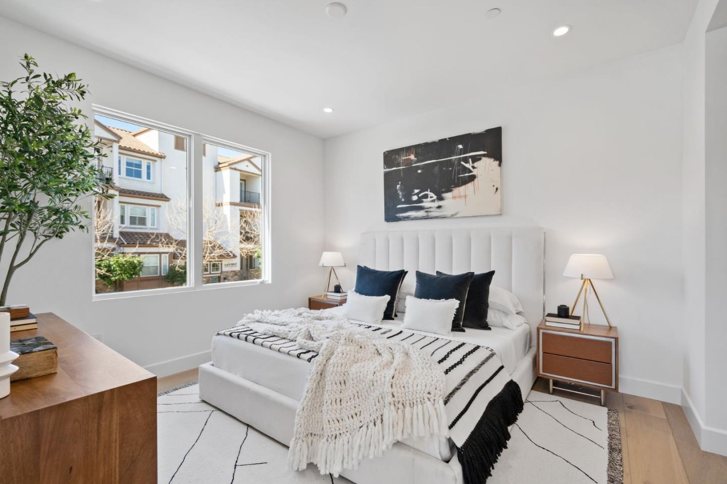 Detail Gallery Image 8 of 12 For 425 First St #33,  Los Altos,  CA 94022 - 1 Beds | 2 Baths