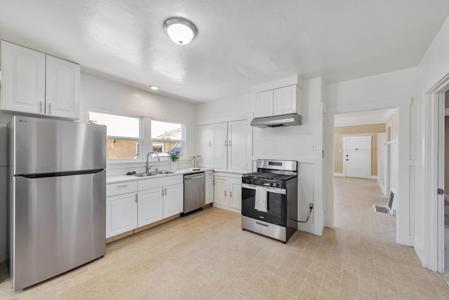 Detail Gallery Image 10 of 19 For 494 Madera Ave, San Jose,  CA 95112 - 3 Beds | 1 Baths