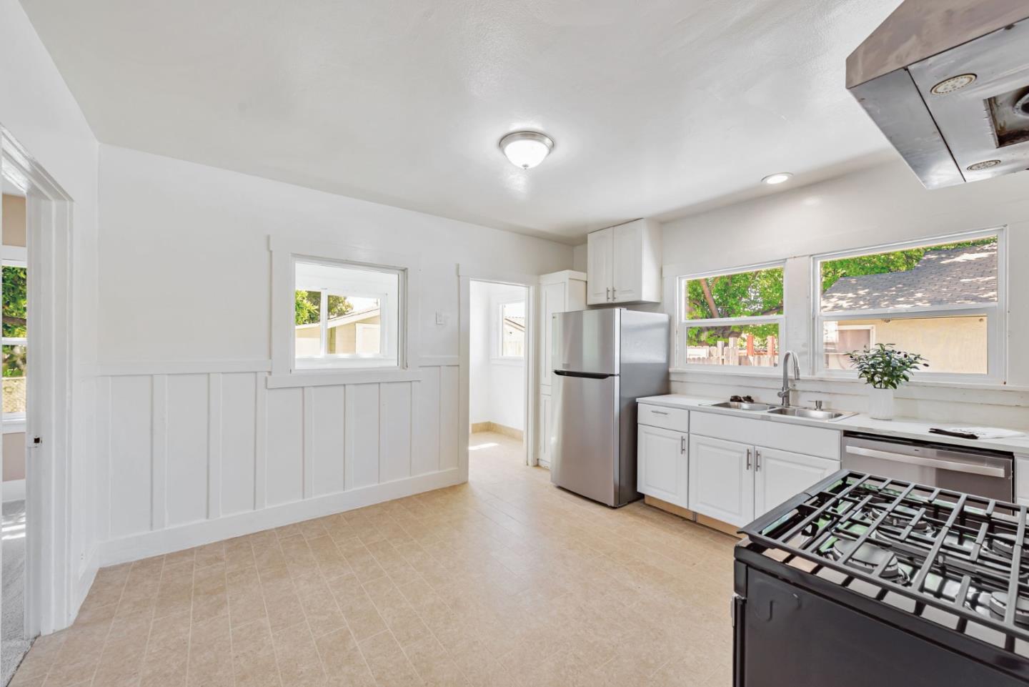 Detail Gallery Image 8 of 19 For 494 Madera Ave, San Jose,  CA 95112 - 3 Beds | 1 Baths