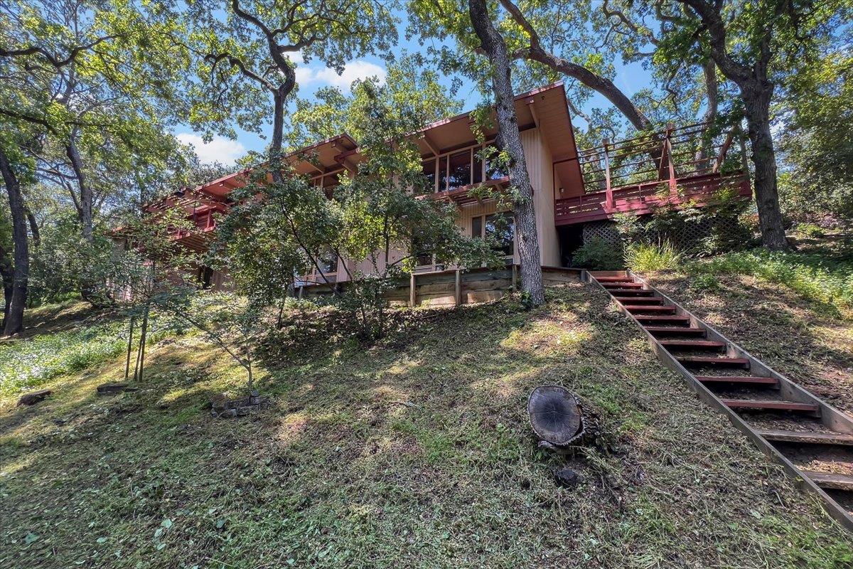 Detail Gallery Image 39 of 40 For 16310 Oakhurst Dr, Monte Sereno,  CA 95030 - 4 Beds | 2 Baths