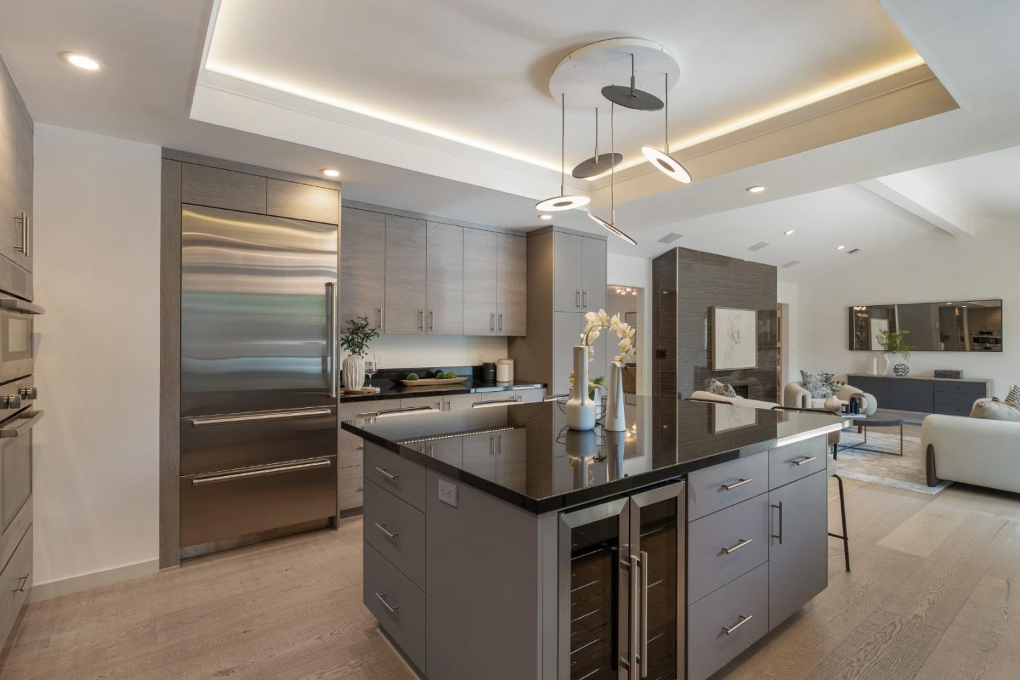 Detail Gallery Image 17 of 43 For 34 Carriage Ct, Los Altos,  CA 94022 - 5 Beds | 5 Baths