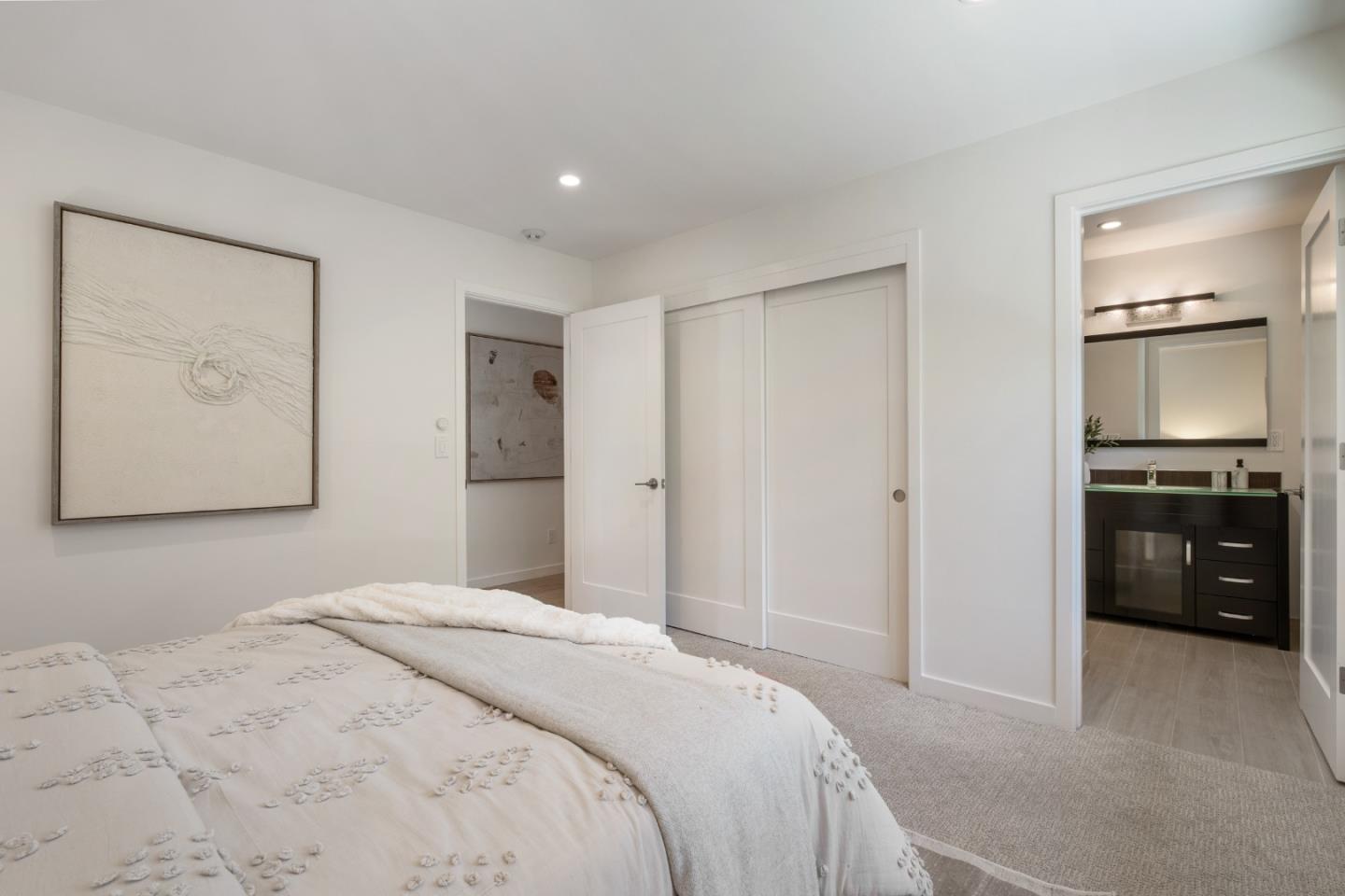 Detail Gallery Image 29 of 43 For 34 Carriage Ct, Los Altos,  CA 94022 - 5 Beds | 5 Baths