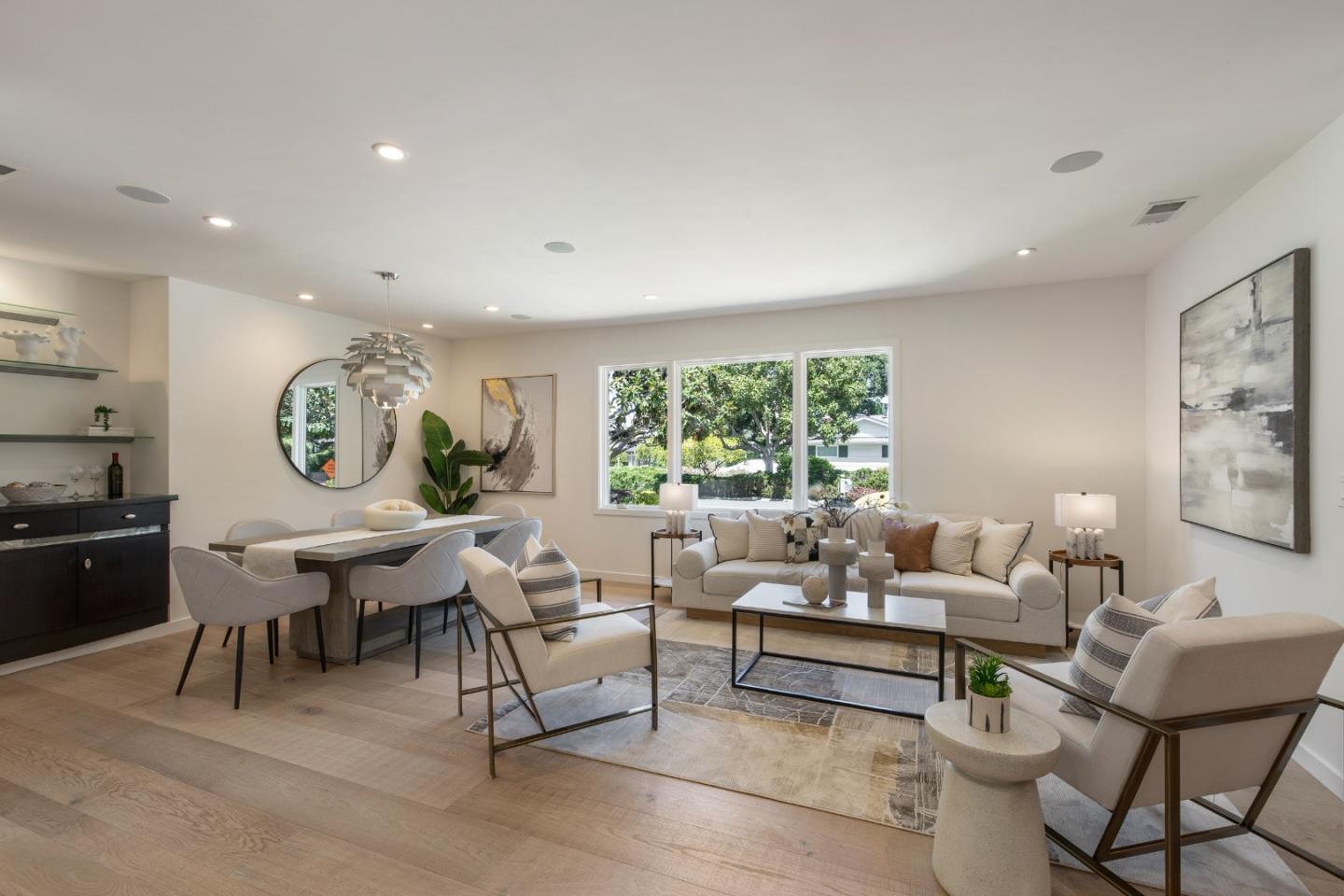 Detail Gallery Image 8 of 43 For 34 Carriage Ct, Los Altos,  CA 94022 - 5 Beds | 5 Baths