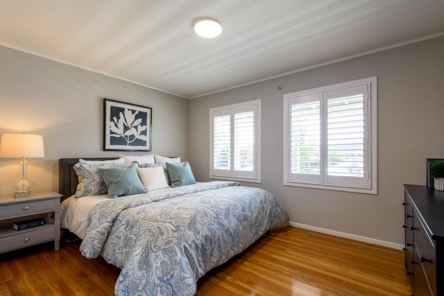 Detail Gallery Image 12 of 31 For 11 Meadow Ct, San Mateo,  CA 94403 - 3 Beds | 1 Baths