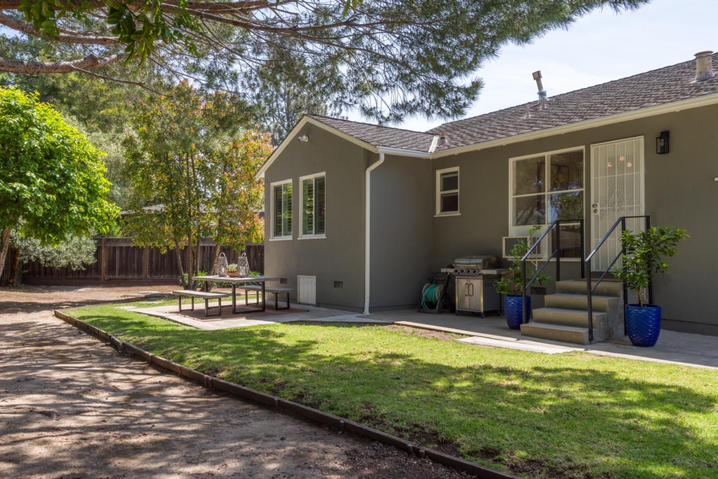 Detail Gallery Image 28 of 31 For 11 Meadow Ct, San Mateo,  CA 94403 - 3 Beds | 1 Baths