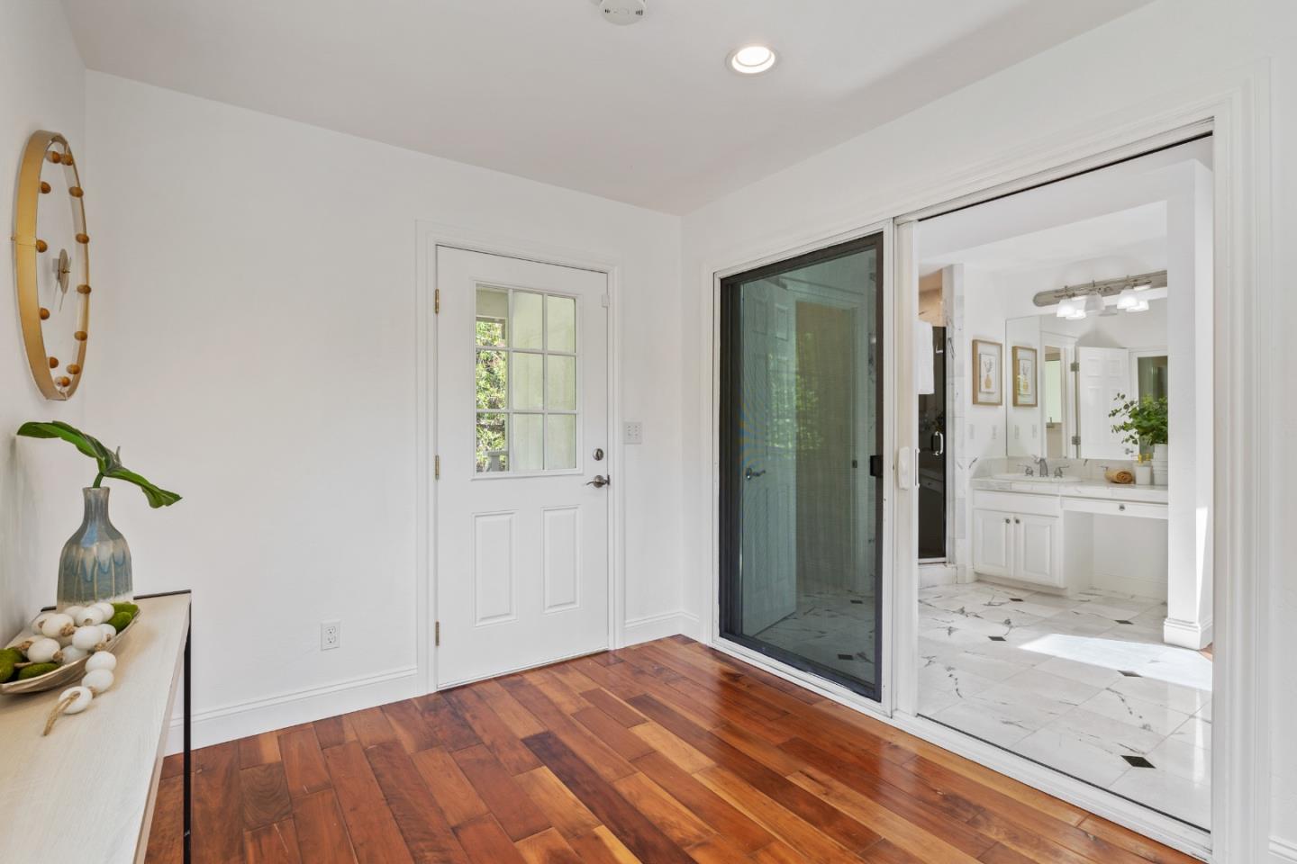 Detail Gallery Image 21 of 38 For 668 Canyon Rd, Redwood City,  CA 94062 - 4 Beds | 4 Baths