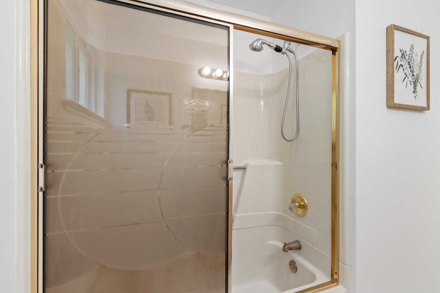 Detail Gallery Image 24 of 38 For 668 Canyon Rd, Redwood City,  CA 94062 - 4 Beds | 4 Baths