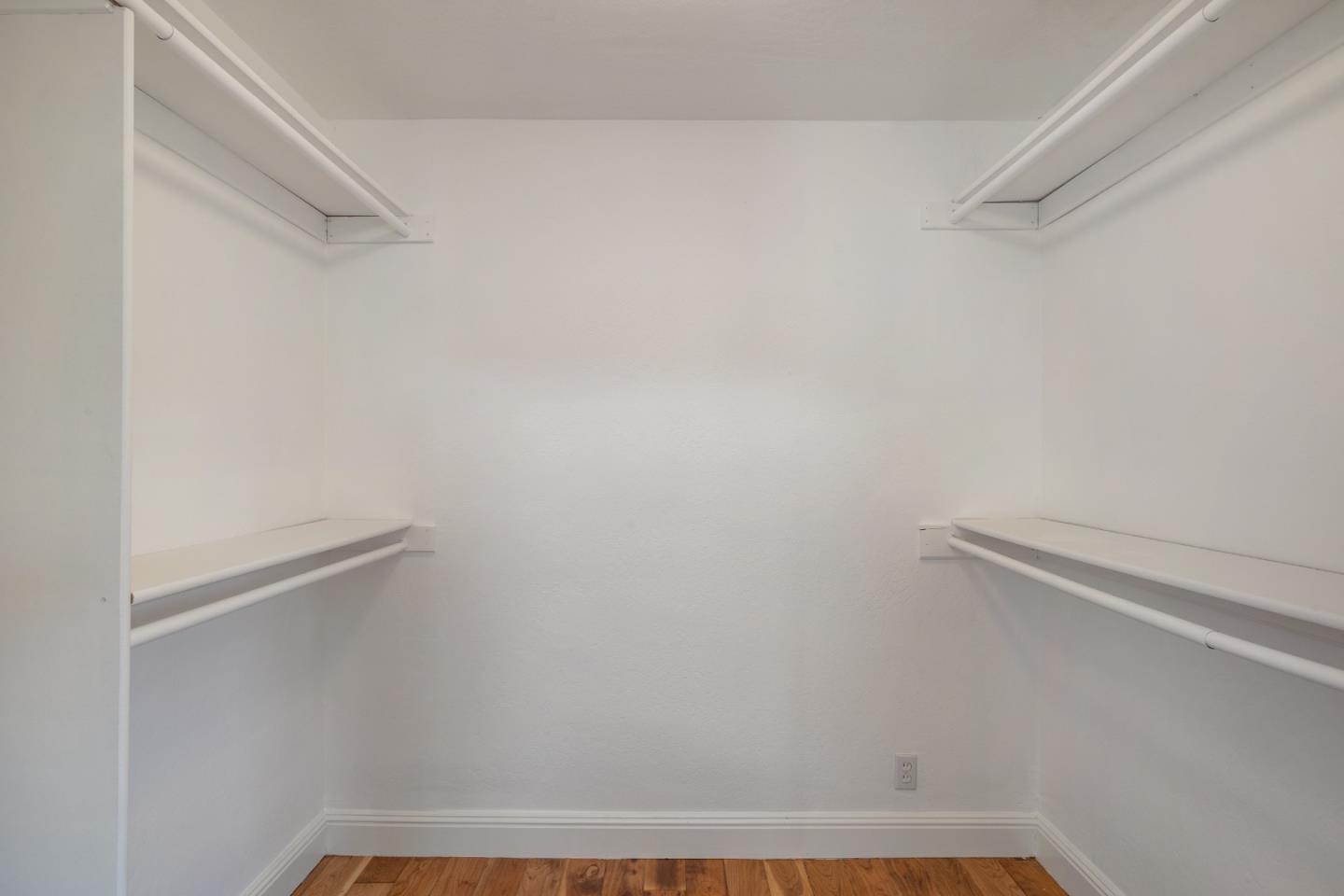 Detail Gallery Image 25 of 38 For 668 Canyon Rd, Redwood City,  CA 94062 - 4 Beds | 4 Baths