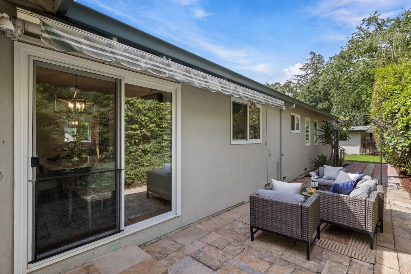 Detail Gallery Image 28 of 38 For 668 Canyon Rd, Redwood City,  CA 94062 - 4 Beds | 4 Baths