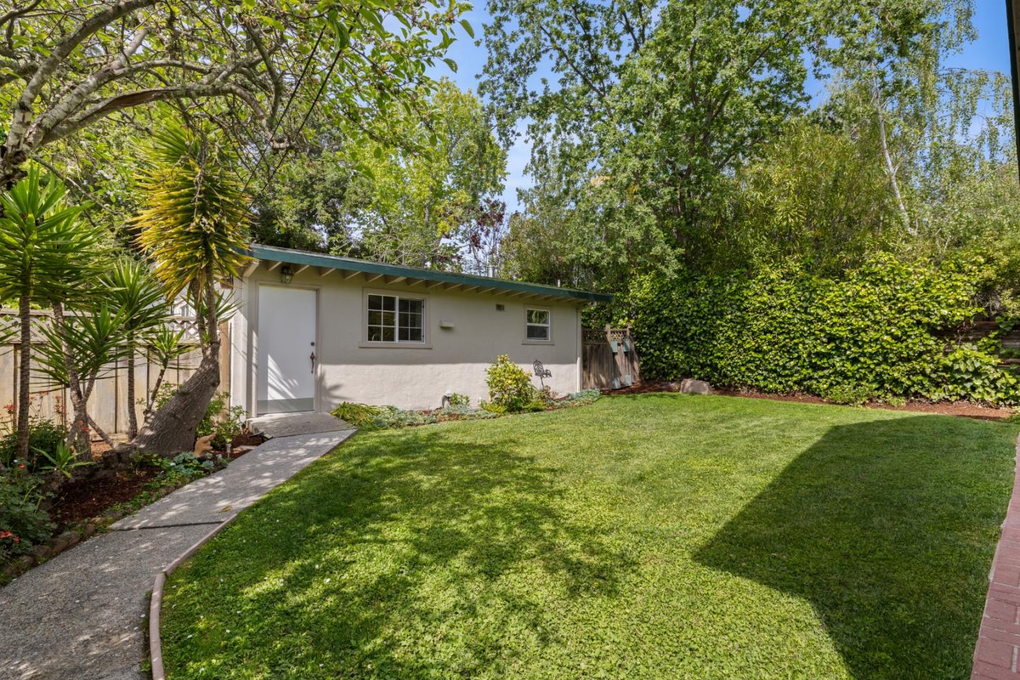 Detail Gallery Image 30 of 38 For 668 Canyon Rd, Redwood City,  CA 94062 - 4 Beds | 4 Baths