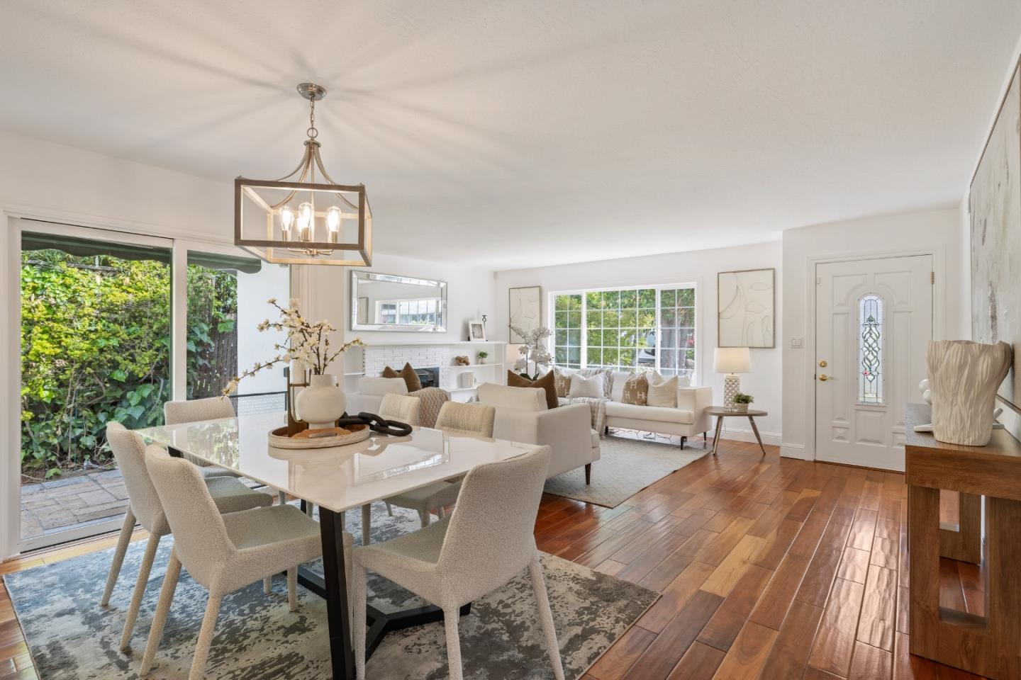 Detail Gallery Image 7 of 38 For 668 Canyon Rd, Redwood City,  CA 94062 - 4 Beds | 4 Baths