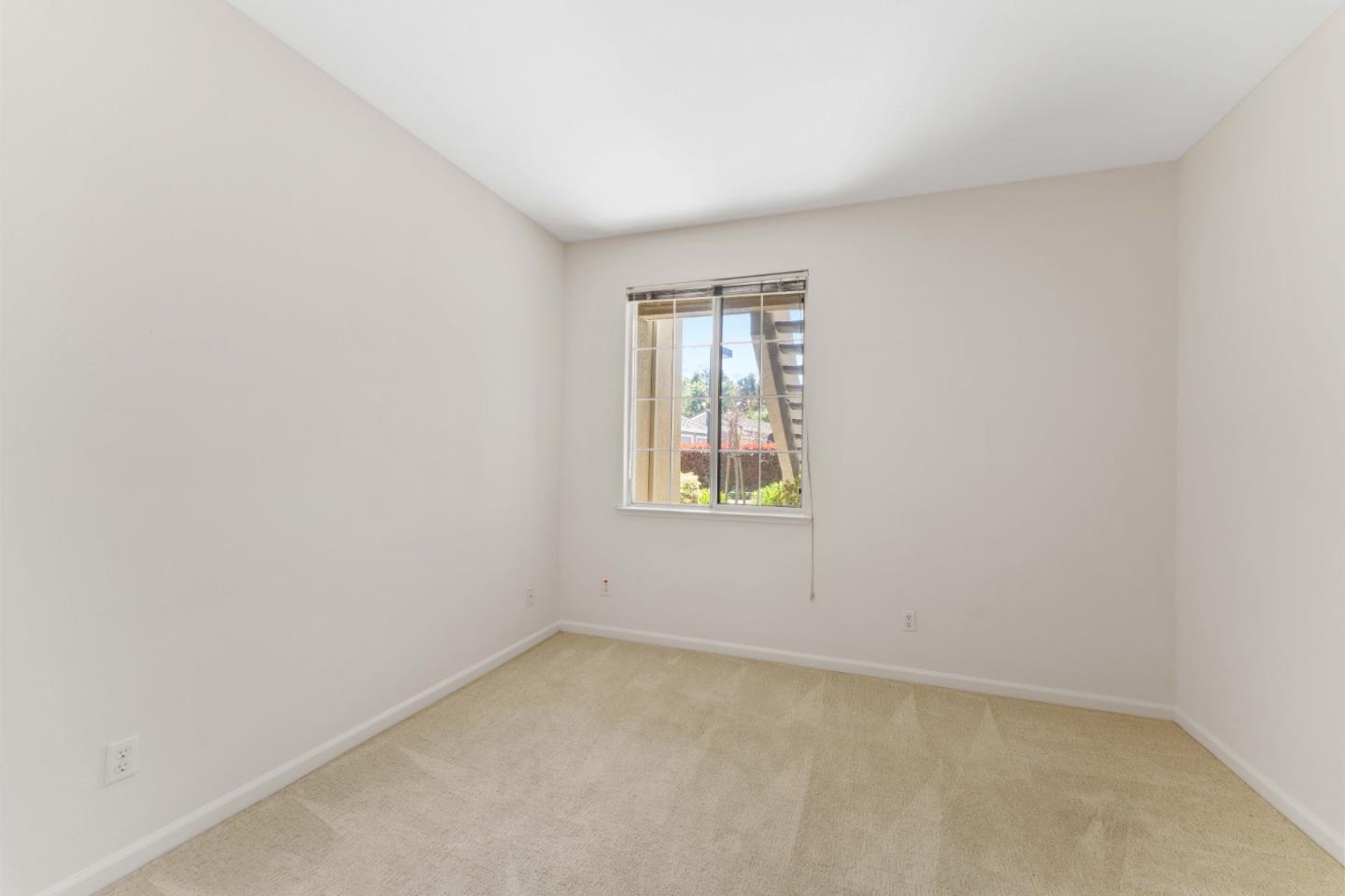 Detail Gallery Image 16 of 18 For 5987 Lake Hennessy Ct Ct, San Jose,  CA 95123 - 2 Beds | 2 Baths