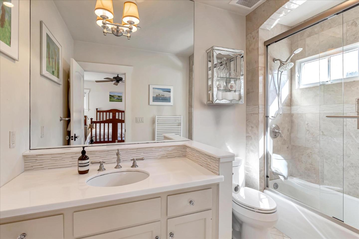 Detail Gallery Image 23 of 30 For 1568 Mariposa Ave, Palo Alto,  CA 94306 - 4 Beds | 4 Baths