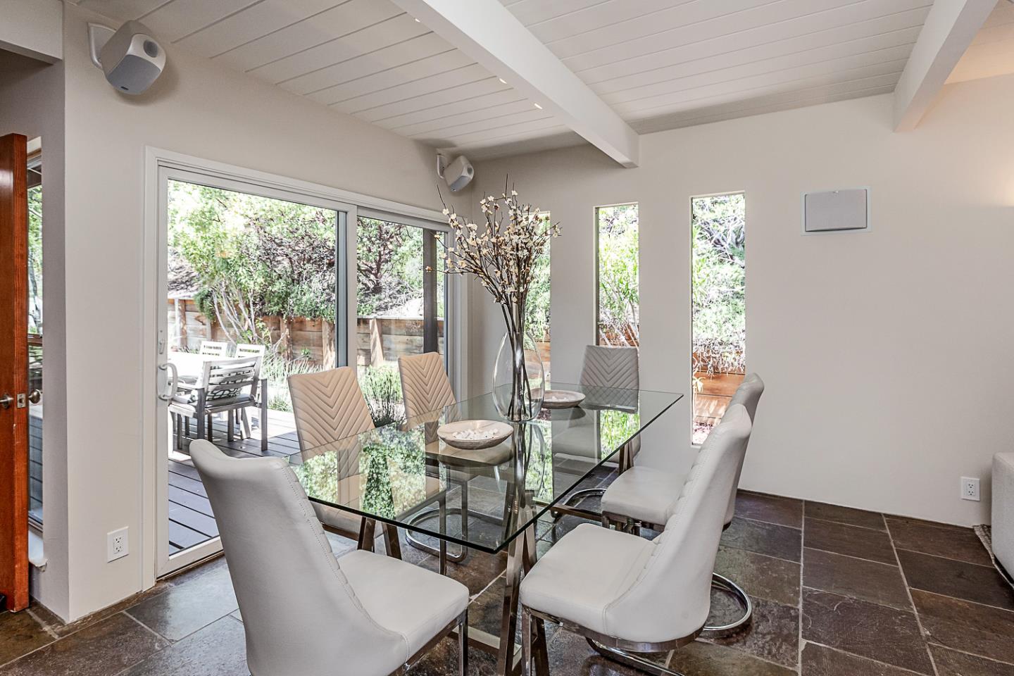 Detail Gallery Image 14 of 42 For 26350 Taaffe Rd, Los Altos Hills,  CA 94022 - 4 Beds | 2/1 Baths