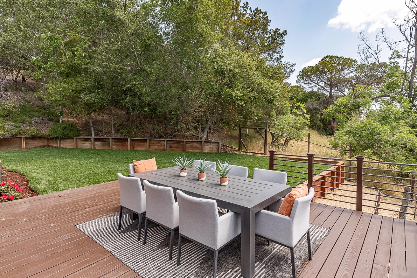 Detail Gallery Image 34 of 42 For 26350 Taaffe Rd, Los Altos Hills,  CA 94022 - 4 Beds | 2/1 Baths