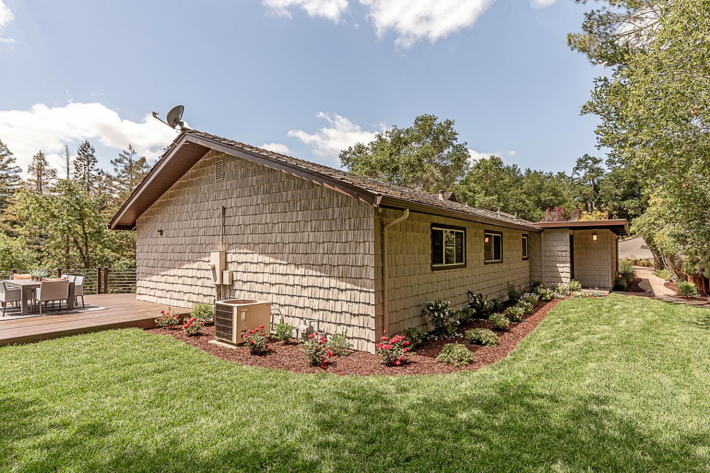Detail Gallery Image 37 of 42 For 26350 Taaffe Rd, Los Altos Hills,  CA 94022 - 4 Beds | 2/1 Baths