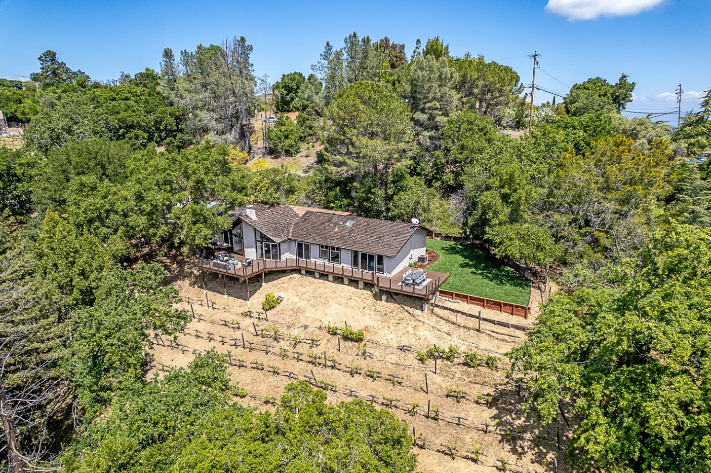 Detail Gallery Image 40 of 42 For 26350 Taaffe Rd, Los Altos Hills,  CA 94022 - 4 Beds | 2/1 Baths