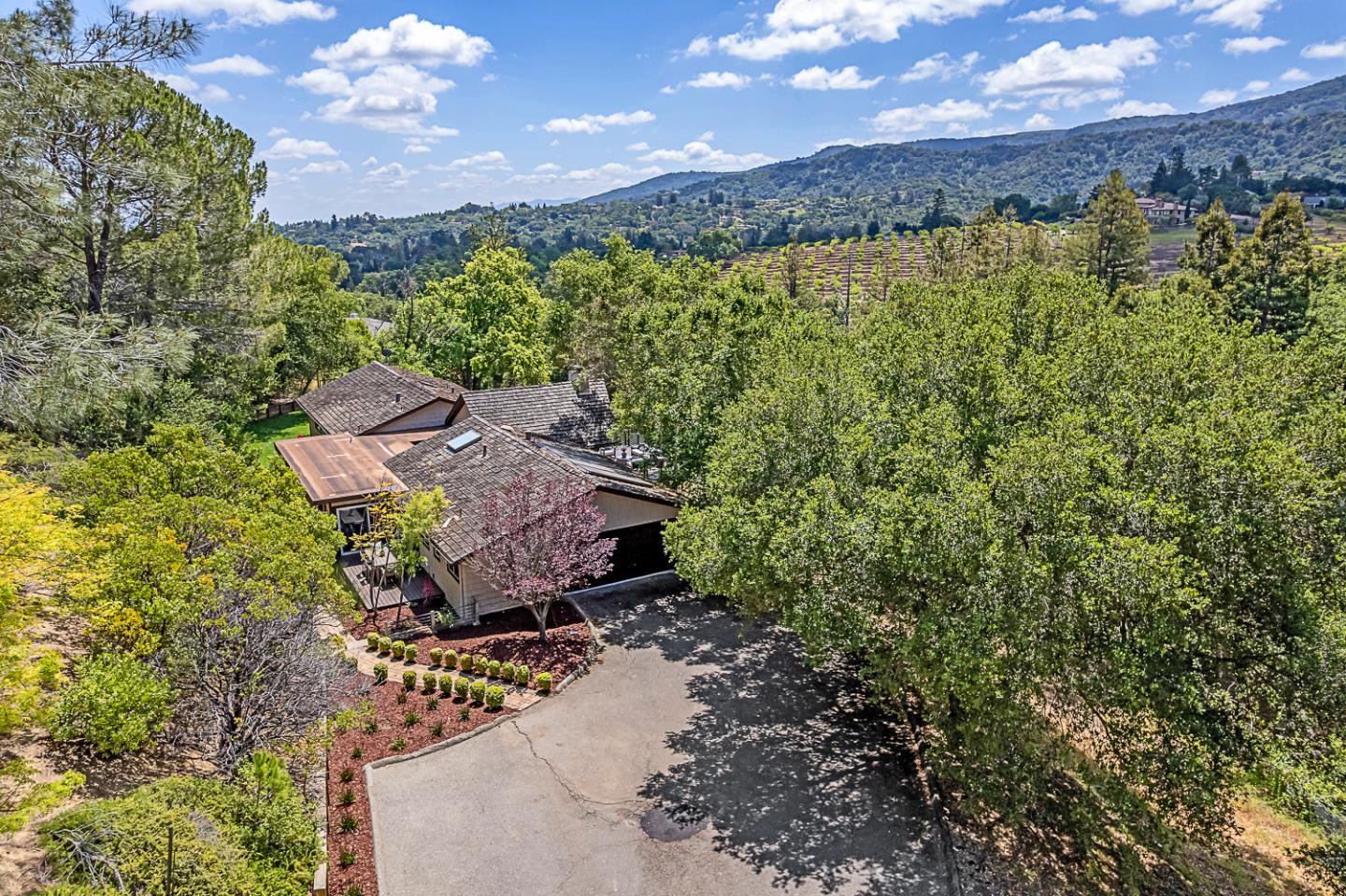 Detail Gallery Image 41 of 42 For 26350 Taaffe Rd, Los Altos Hills,  CA 94022 - 4 Beds | 2/1 Baths