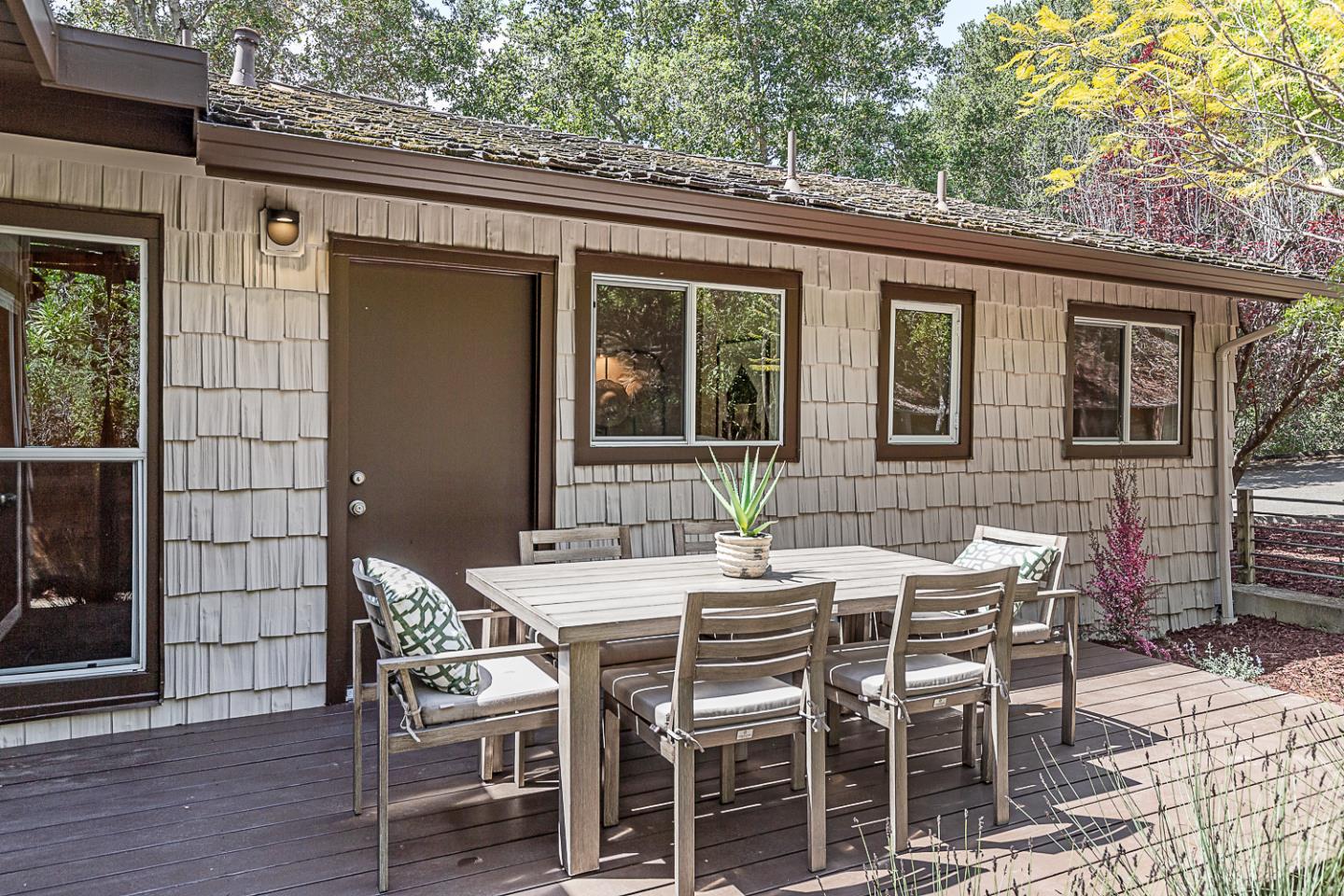 Detail Gallery Image 5 of 42 For 26350 Taaffe Rd, Los Altos Hills,  CA 94022 - 4 Beds | 2/1 Baths