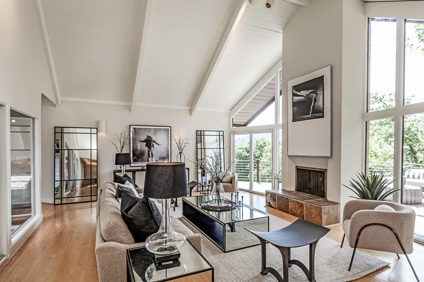 Detail Gallery Image 8 of 42 For 26350 Taaffe Rd, Los Altos Hills,  CA 94022 - 4 Beds | 2/1 Baths