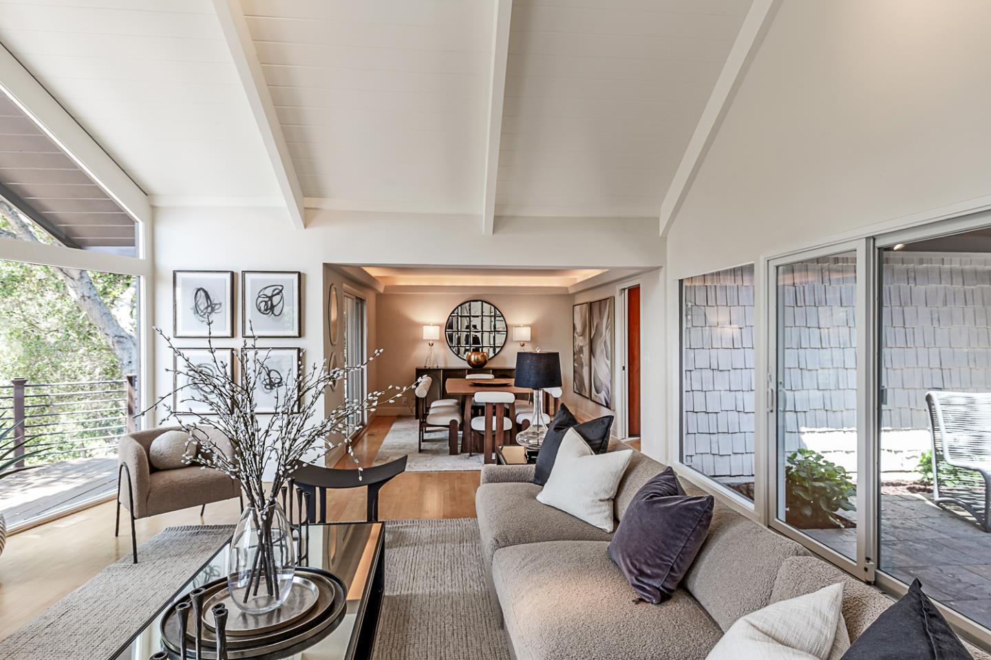 Detail Gallery Image 9 of 42 For 26350 Taaffe Rd, Los Altos Hills,  CA 94022 - 4 Beds | 2/1 Baths