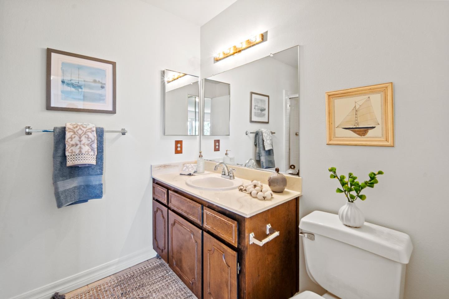 Detail Gallery Image 9 of 17 For 70 Forest Ridge Rd #22,  Monterey,  CA 93940 - 2 Beds | 2/1 Baths